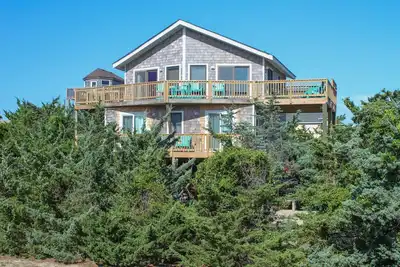 Image de Dog-friendly 4 bedroom house w/private hot tub, WiFi, Ac, and ocean views