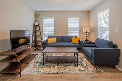 Image de Centro Ybor Twin Duplexes with 6 Bedrooms!