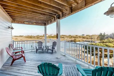 Image de Waterfront Family Condo w/ Free WiFi, Shared Pool, Private W/D, Water Views