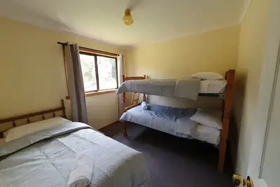 Lake Yalleena Nature Retreat
