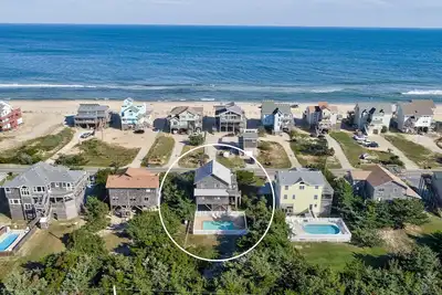 Image de Ocean-view house with private pool, hot tub, W/D, & Ac - dog-friendly