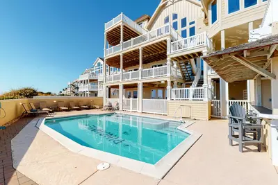 Image de Oceanfront, dog-friendly house with private pool, hot tub, & central Ac