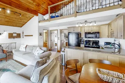 Image de Updated condo w\/ Mt Washington views, free WiFi, private washer\/dryer, & more