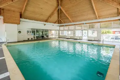 Image de Appartement dans une maison de vacances avec Wifi, piscine, Tv, terrasse, animaux admis, parking