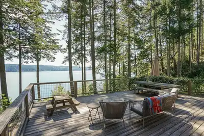Image de Wild Oyster Lodge on Hood Canal:  Breathtaking Water Views, Beach, & Hot tub