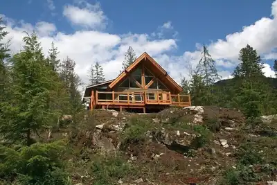 Image de Valhalla Chalet Slocan Lake! Summer 2025 Avails! Ask for Winter Spring Specials!