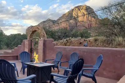 Sedona Sugarloaf Dream, Ideal Location, Walk to Hiking, Views & Fire Pit!