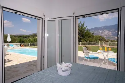 Image de Luxury Villa with private pool in tranquil setting