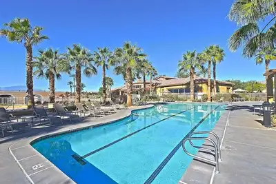 Image de Your Home Away from Home in Indio Ca, long term stay, security gated community
