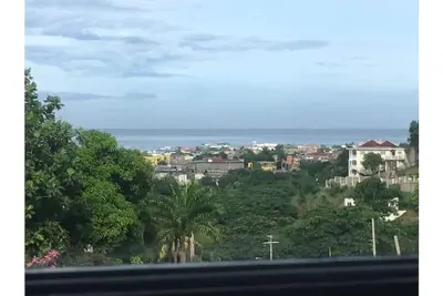 Image de Nuu Naples Hills (Very Central)