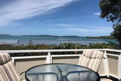 Image de Algies Bay Family Escape - Direct Access to the Beach!