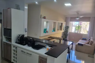 Image de Apartment in Guarujá, Enseada. Walk to the beach.