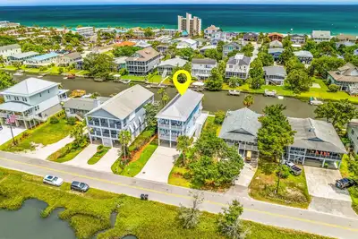 5br Litchfield Beach, waterfront, family golf wedding vacation. Summer Discounts