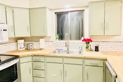 Image de Clean & Disinfected Boise Home Nestled In Foothills, Near Bogus Basin Downtown