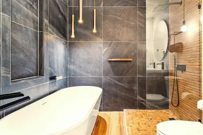 Image de near Snow Riders Park, 500 daffodils Mar, Spa bath, movie rm, picture patio, Ev