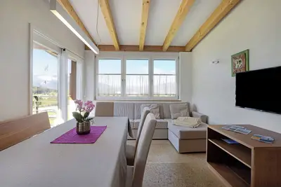 Image de Appartement \"Kronsun - Kraft\" avec vue sur montagne, balcon et jardin