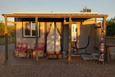 Image de Glamping in Dragoon Tiny House