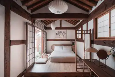 Image de Nuilestay Hanok near Gyeongbokgung Palace\nAirport Bus /Gyeongbokgung Stn · 7min