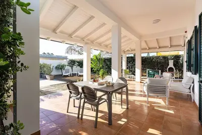 Image de My Rental Homes - Apartment Kalimba with  veranda, garden and the sun terrace.