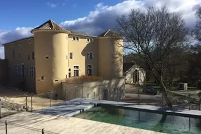 Image de Appartement dans Château pour 4 personnes avec Piscine commune