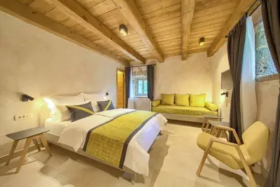 Image de A beautiful stone house with private pool, sleeps 6
