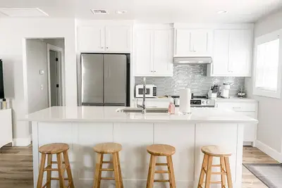 Image de Pickard Place — Charming campus cottage 5 blocks to Ou campus