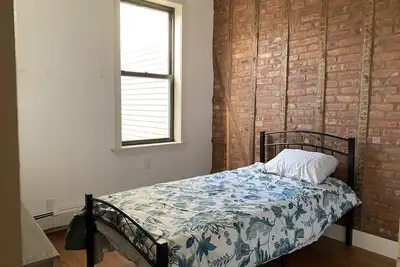 Image de Enjoy a discreet and comfortable stay in Ridgewood, Queens.