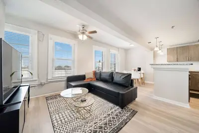Trendy Downtown Waco Apartment With Great View