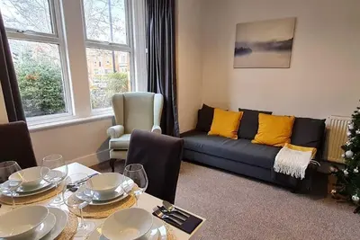 Image de ♥Modern Entire 3 Bed Flat♥Private Parking & Garden