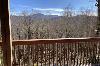 Image de Base Camp at Hawks nest. Near many mountain activities!