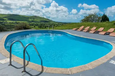 Image de Farmhouse & Cottage - sleeps 10 guests in 5 bedrooms