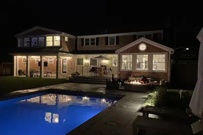 Image de Walk to village and beach