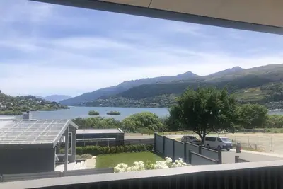 Image de Brand new with stunning views and lake access. Handy location out of the traffic