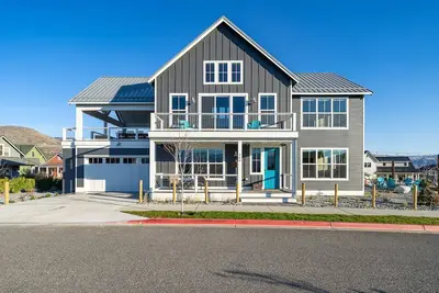 Image de Welcome to Good Day Sunshine at The Lookout at Lake Chelan