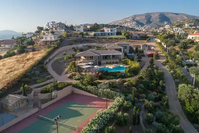 Image de Lyciponon Villa for an unforgettable, relaxing, private, and secure vacation