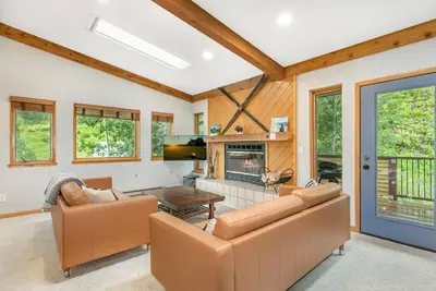 Image de Serene West Vail Home | Surrounded by Nature | Family Friendly | Steps to Bus