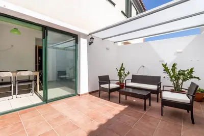 Image de Flatguest Bambu + 4 Bdr + Terrace + WiFi