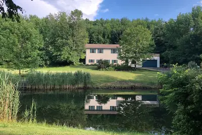 Image de Unwind in Bristol, Ny with Bristol Mountain Resort just minutes away.