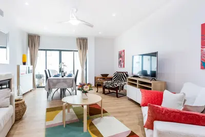 Image de Artistic and stylish apartment