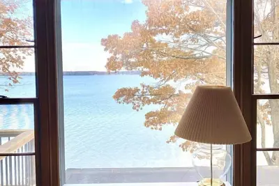 Image de Hemingway's Hideaway: Summer Bliss on the Shores of Bear Lake