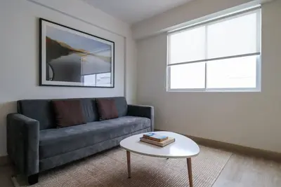 Image de w* | Iluminating 1br w/Ac near Central Restaurante