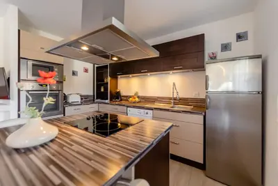 Image de T2 Roma 2/4 personnes au sein d'une résidence avec piscine chauffée