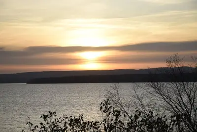 Image de Lake Superior Direct Lakefront! 2026 Schedule Now Open!