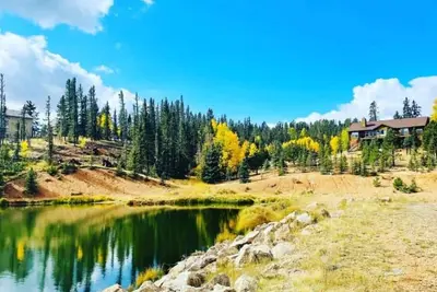 Image de Lakefront duplex property, nicely finished. 2 bedroom and queen size hide-a-bed.