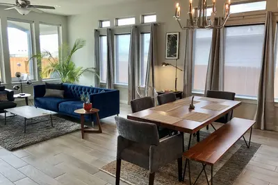 Image de Home in an urban master-planned community