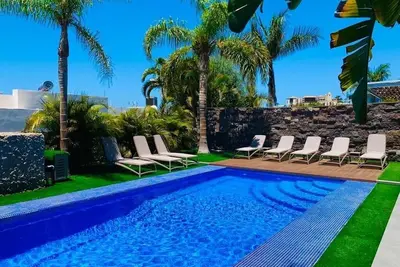 Image de Luxury Villa in el Duque with 6 bedroom privet pool, the best area in Tenerife!