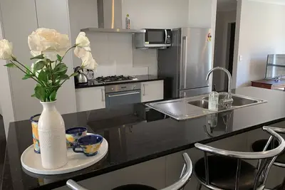 Image de Townhouse Near City Centre, River & Stadium