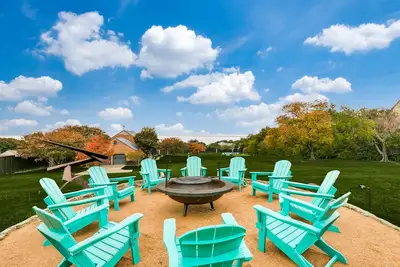 Image de Tranquil Lakeview Haven: Two Homes, Relaxation, and Outdoor Delights