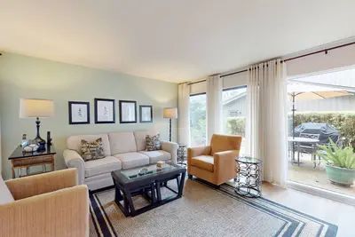 Lovely Three Bedroom Villa close to everything!