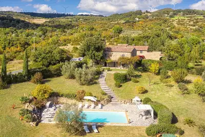 Cinque Cipressi 8, Emma Villas